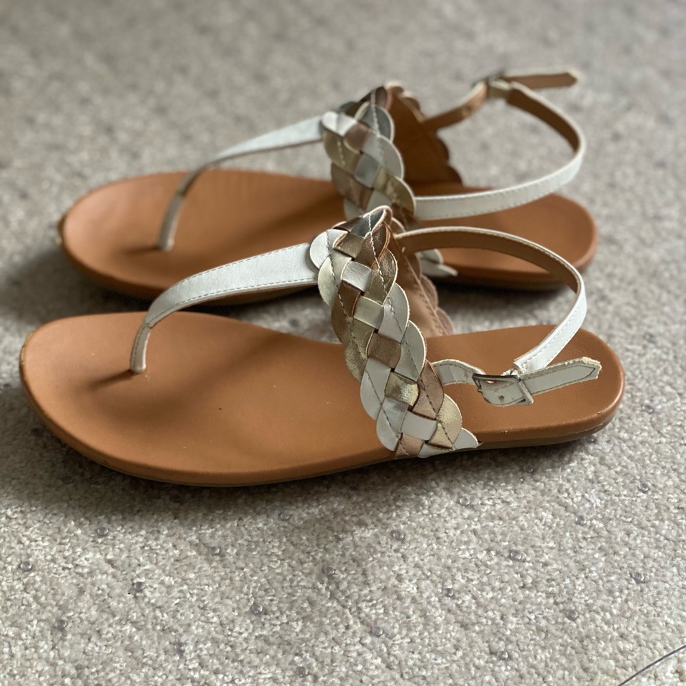 Women’s sandals size 7